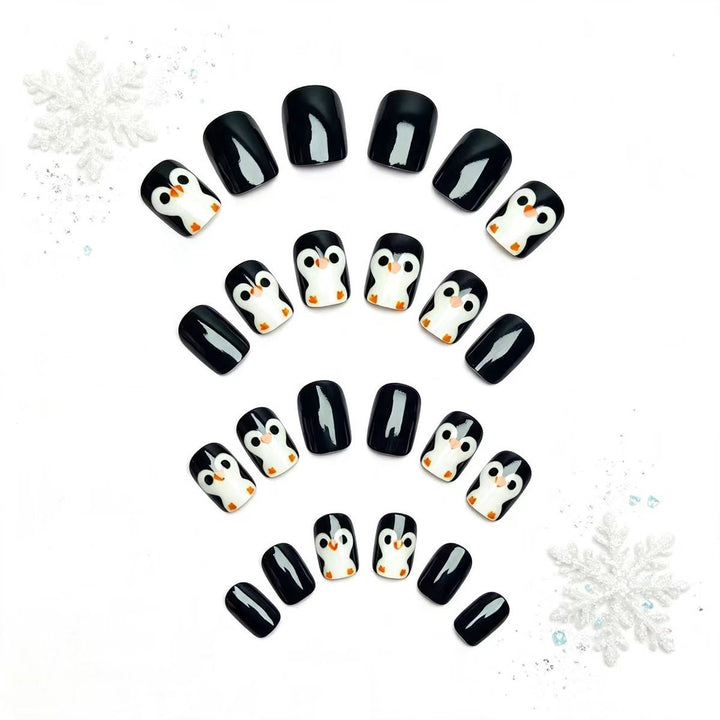 Artificial Nails in Winter Penguin Design Bowlift