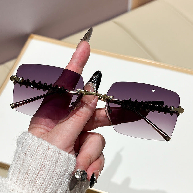 Women’s fashionable glasses Bowlift