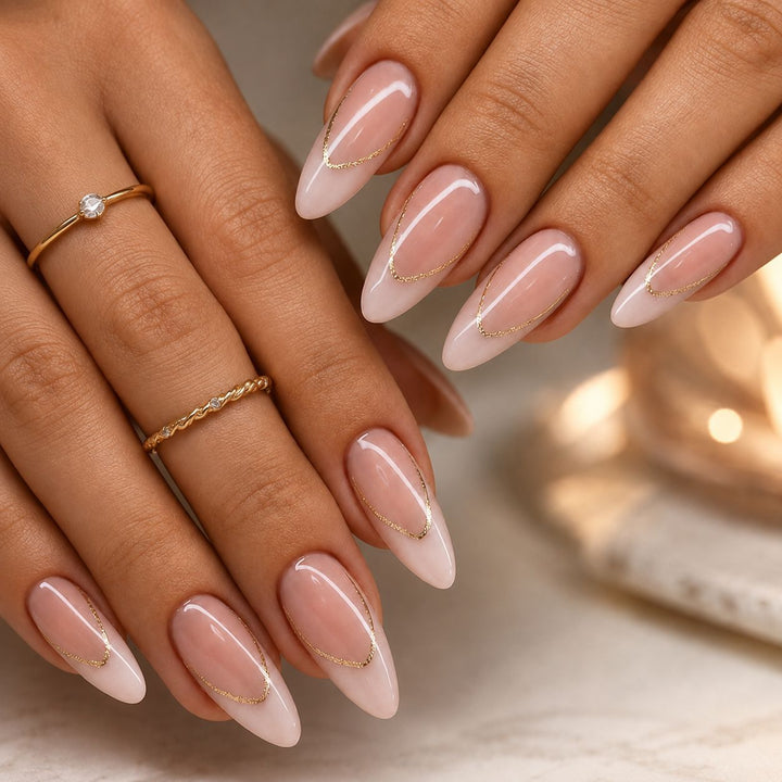 Elegant Artificial Nails with Gold Accents Bowlift