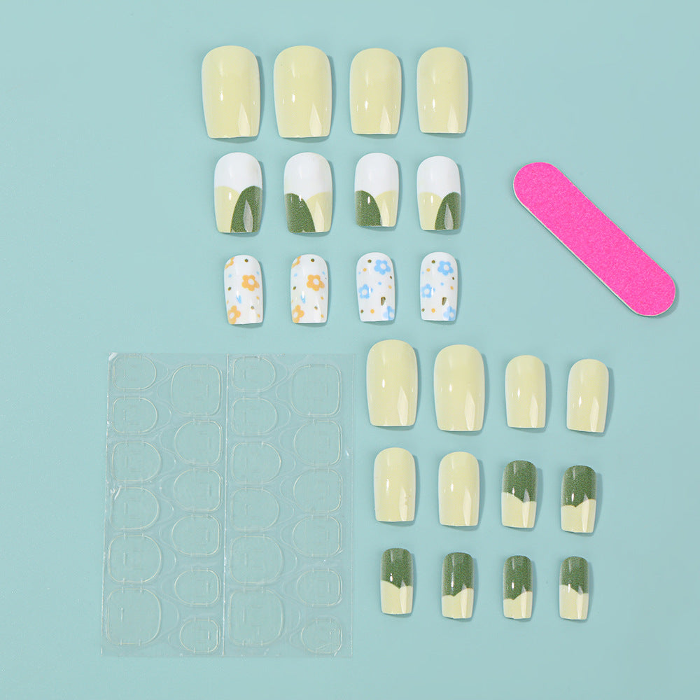 Artificial Nail Set with Playful Flower Patterns Bowlift