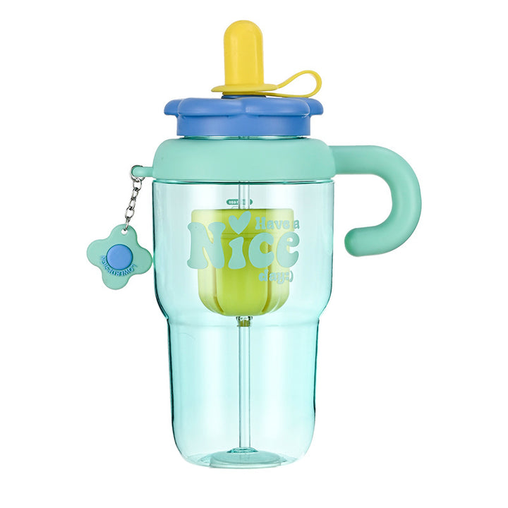 Unisex drinking cup with integrated straw and spill protection Bowlift