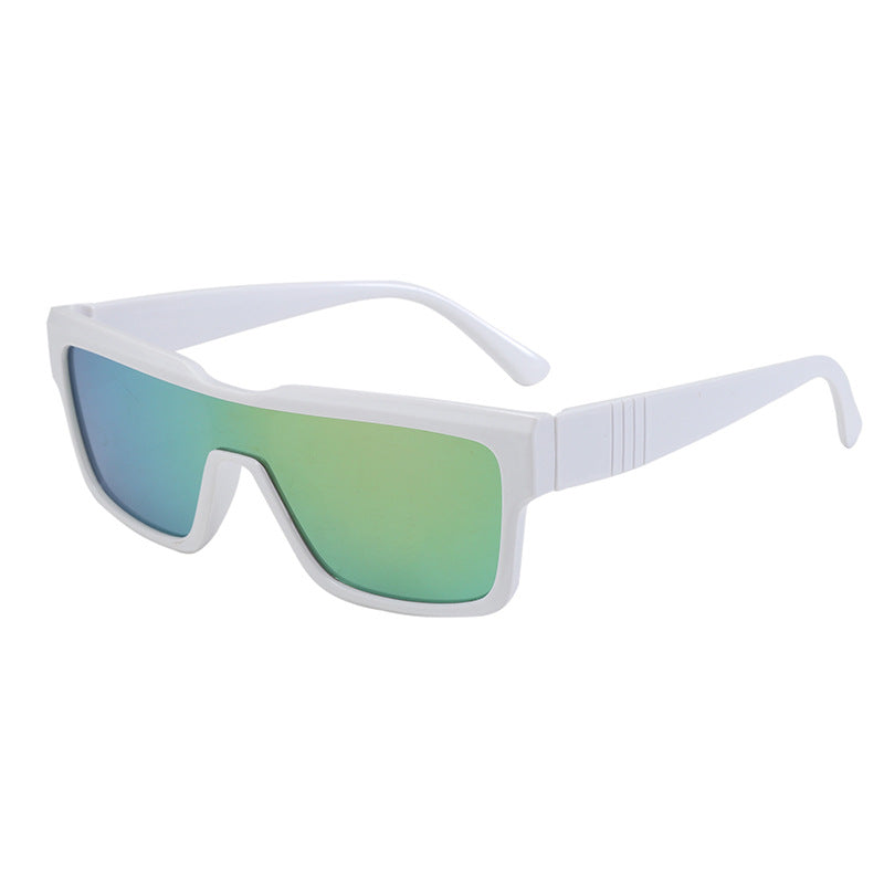 Women Fashion Sunglasses with Unusual Design Bowlift