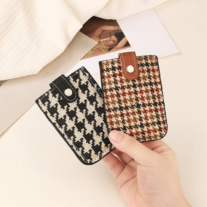Elegant Textured Cardholder Bowlift