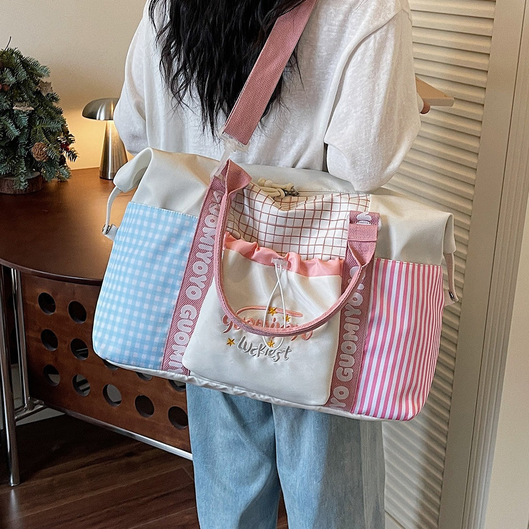 Chic Patchrk Travel Tote