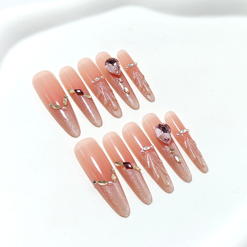 Elegantly designed artificial nails Bowlift