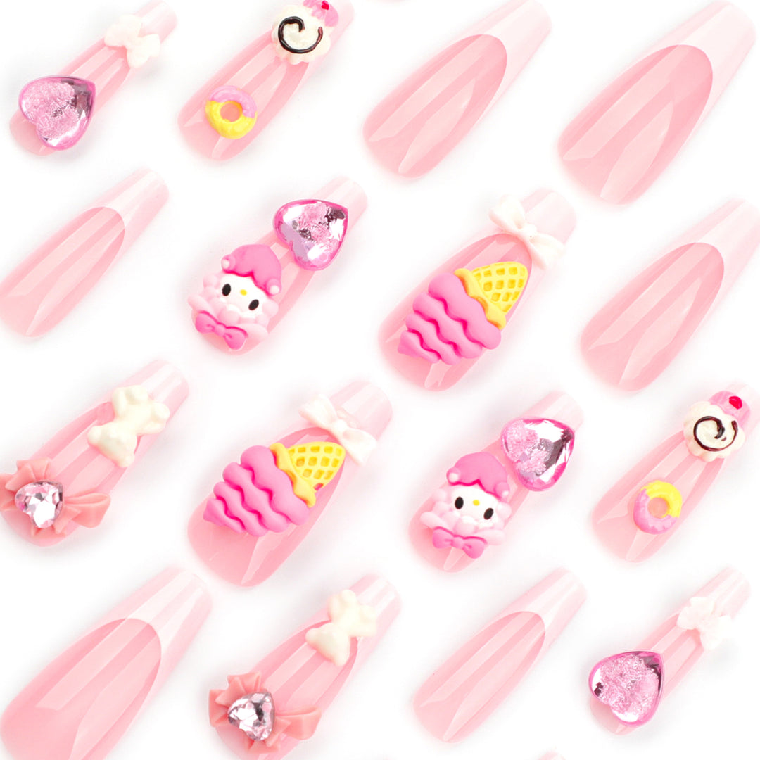 Artful nail extensions with 3D dessert motif Bowlift