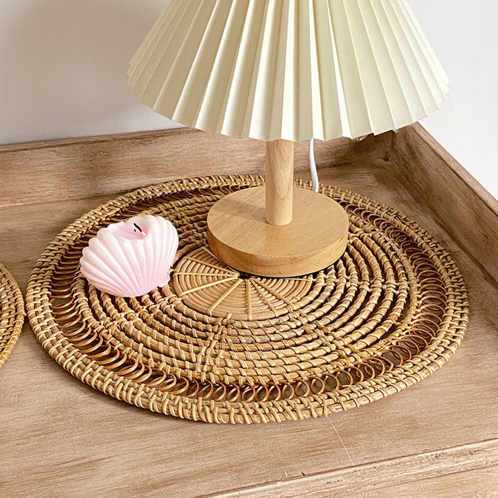 Ladies Elegant handcrafted rattan underlay Bowlift