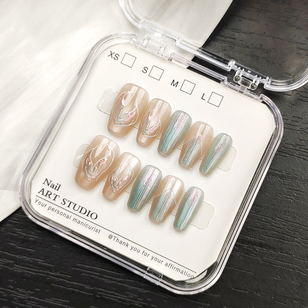 Elegant Artificial Nails with Shimmering Effect Bowlift