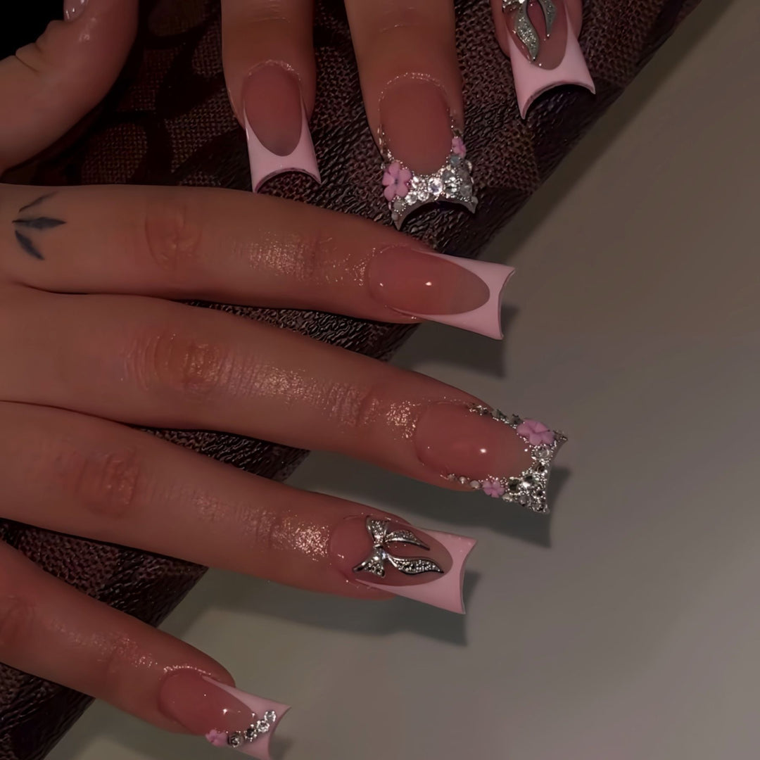 Elegant Floral Rhinestone Press-On Nails Bowlift