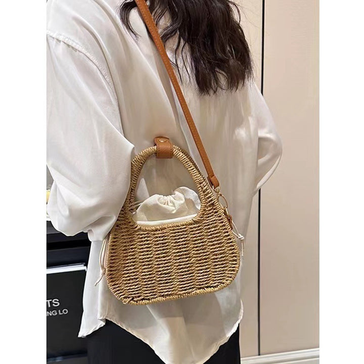 Fashionable wicker handbag with elegant leather detail Bowlift