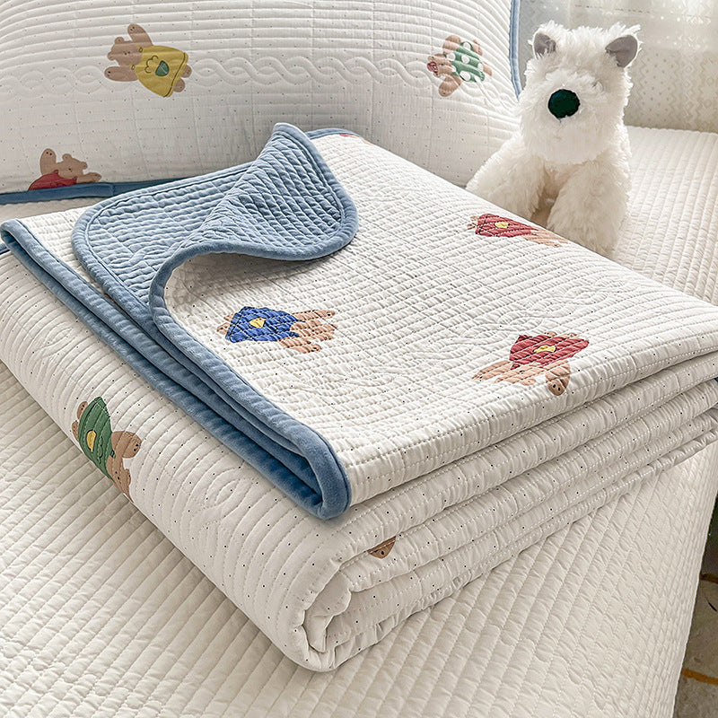 Quilted Cotton Gingham Coverlet Bedspread with Petite Bow Print and Reversible Solid Back