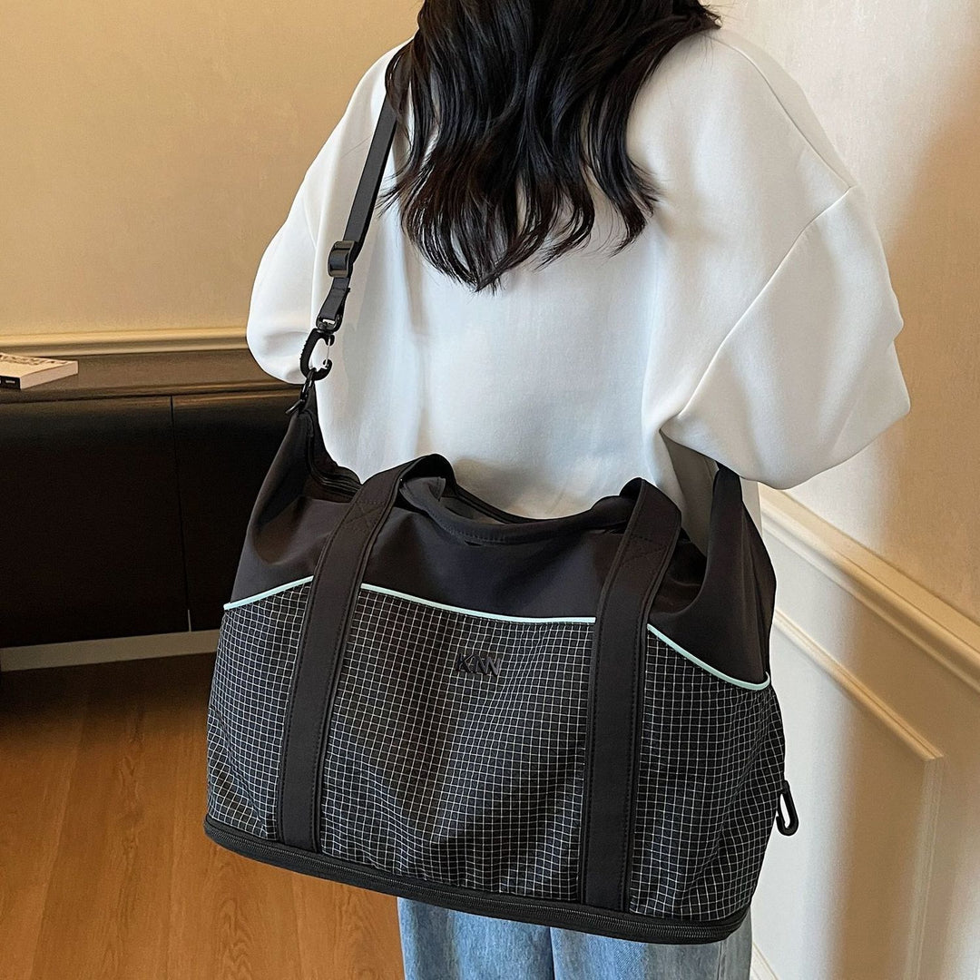 Spacious Travel Duffle Bag Bowlift