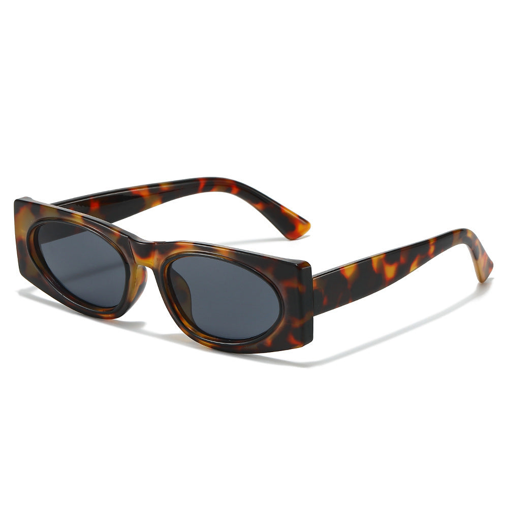 Retro-Inspired Wide-Frame Sunglasses Bowlift