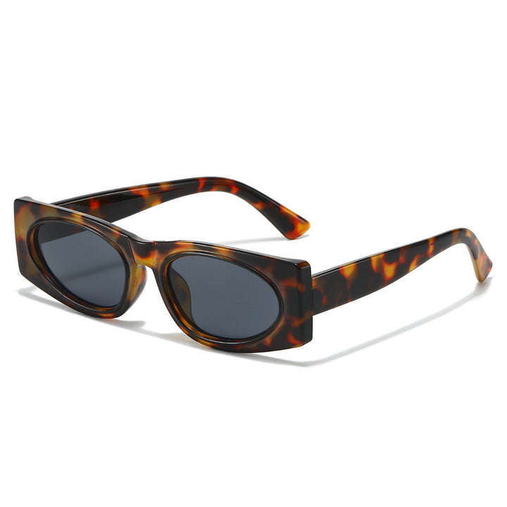 Retro-Inspired Wide-Frame Sunglasses Bowlift