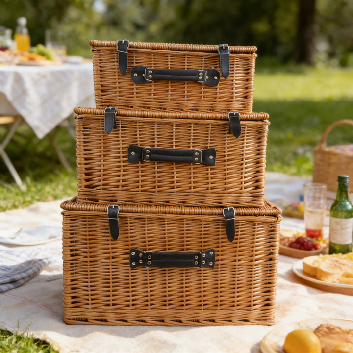 Women Storage Box made of braided natural material Bowlift