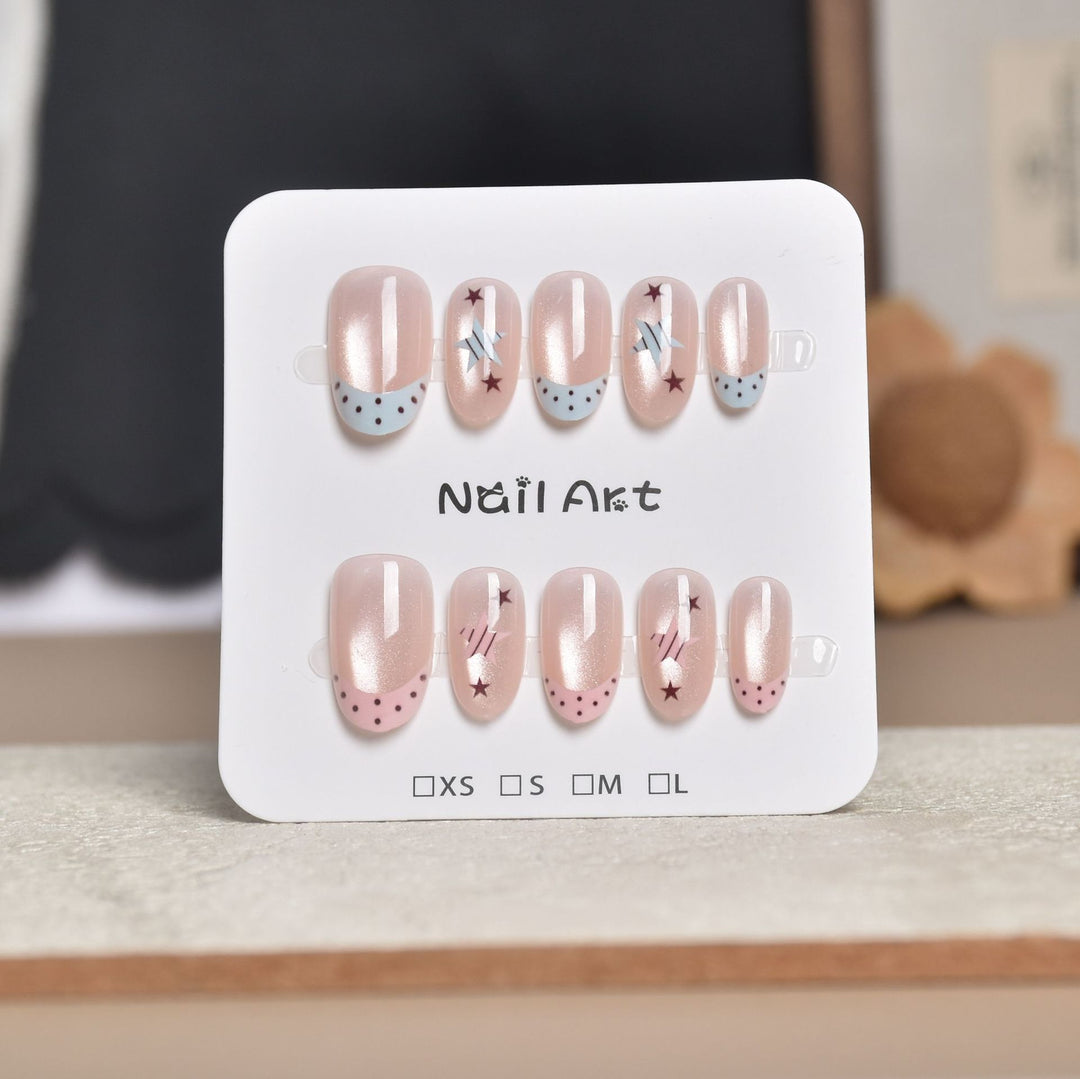 Artistic Star-Embellished Press-On Nail Set Bowlift