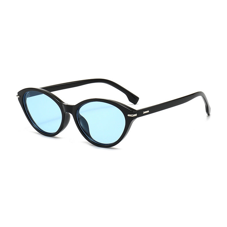 Women Designer Glasses in Stylish Cat Eye Design Bowlift