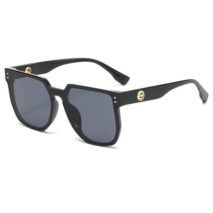 Women striking sunglasses with a distinctive geometric frame Bowlift