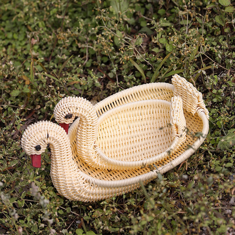 Unisex Braided Decoration Basket in Duck Shape Bowlift
