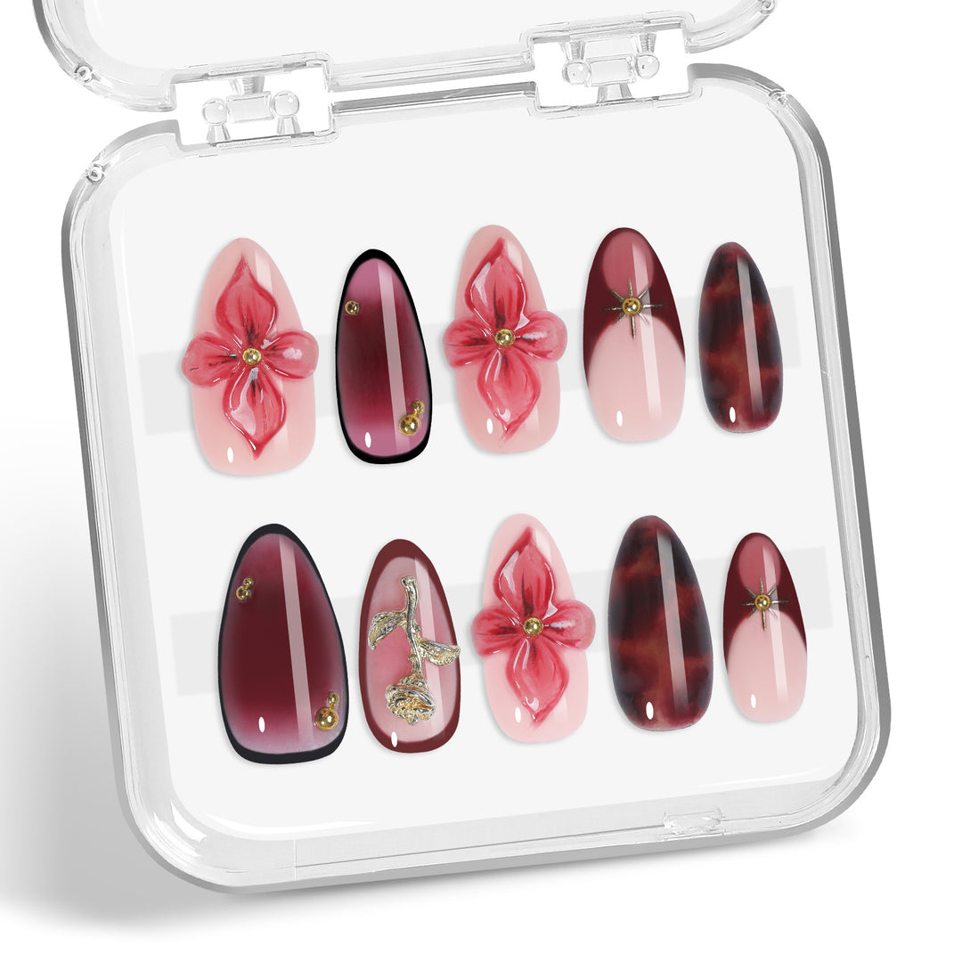 Nail art set with detailed floral designs Bowlift
