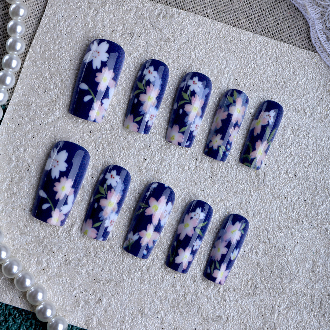 Artificial Nails in Floral Design Bowlift