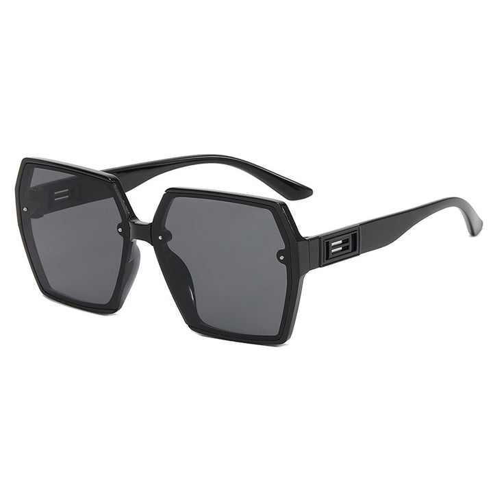 Women's Geometric Oversized Sunglasses with Modern Frame Bowlift