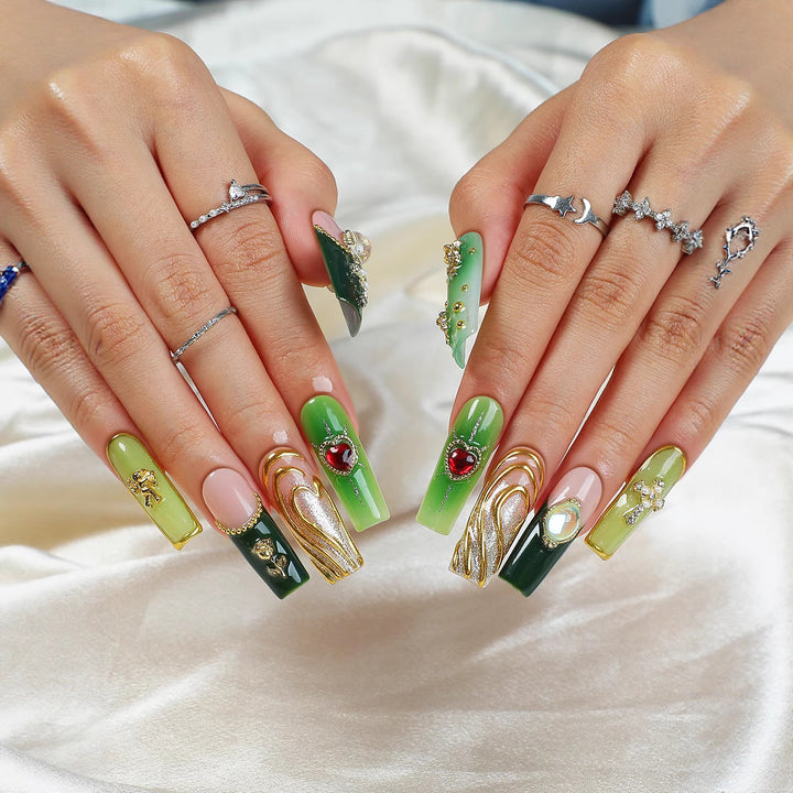 Acrylic nail set with glamorous crystal and floral design Bowlift