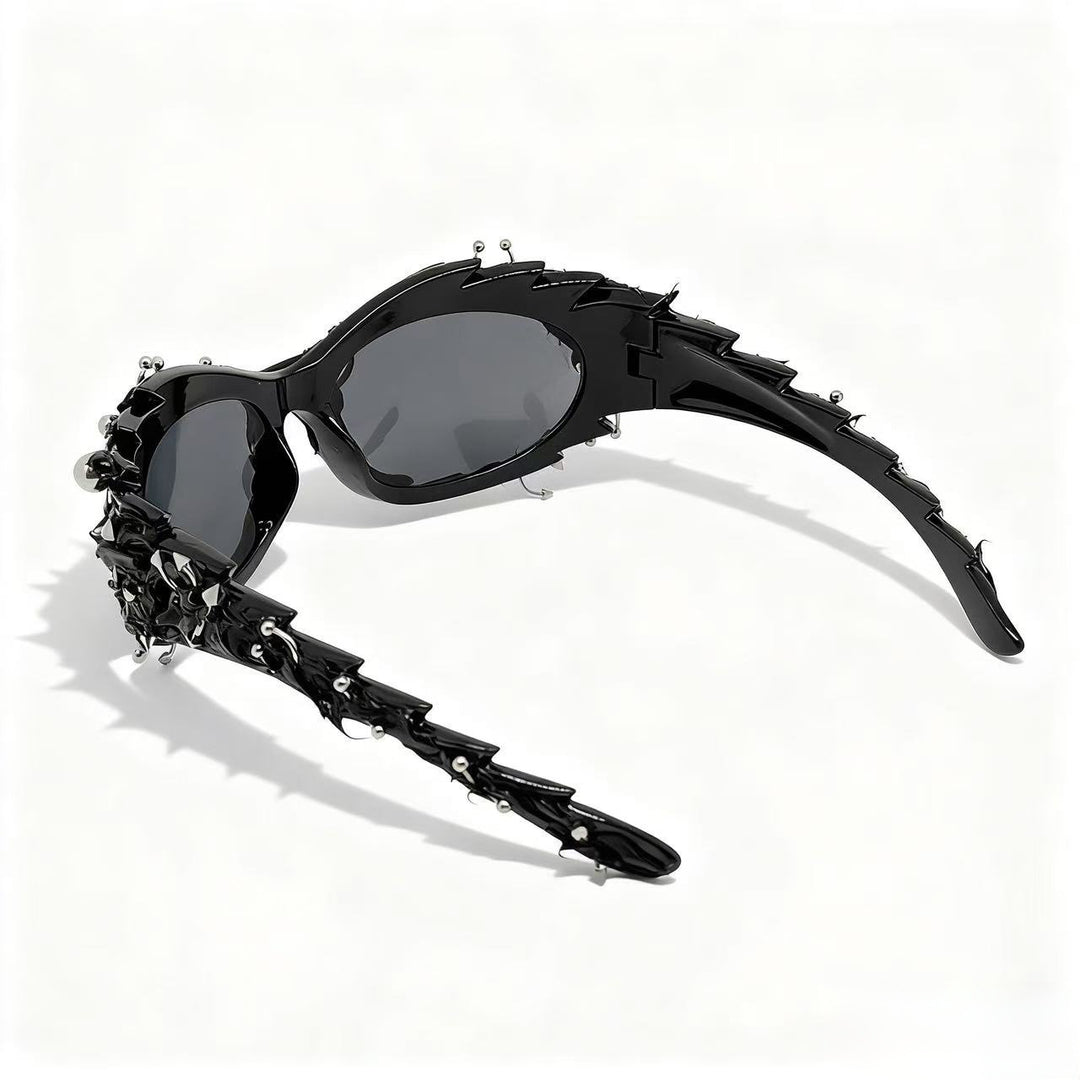 Ladies extravagant designer sunglasses with eye-catching jewelry frame Bowlift