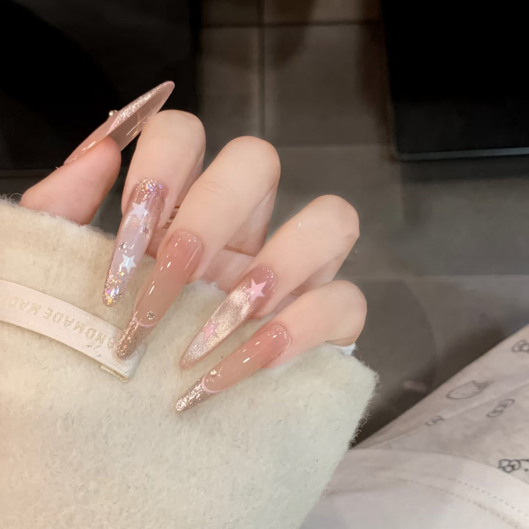 Elegant Stiletto Press-On Nail Art with Rhinestone Accents Bowlift