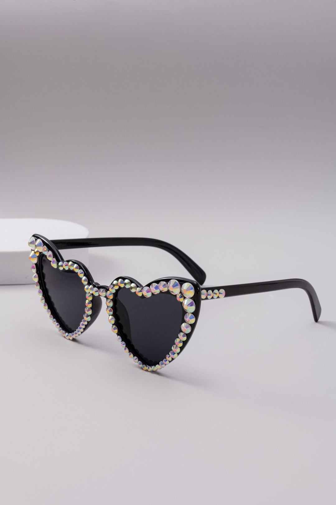 Women's Heart-Shaped Sparkle Sunglasses Bowlift