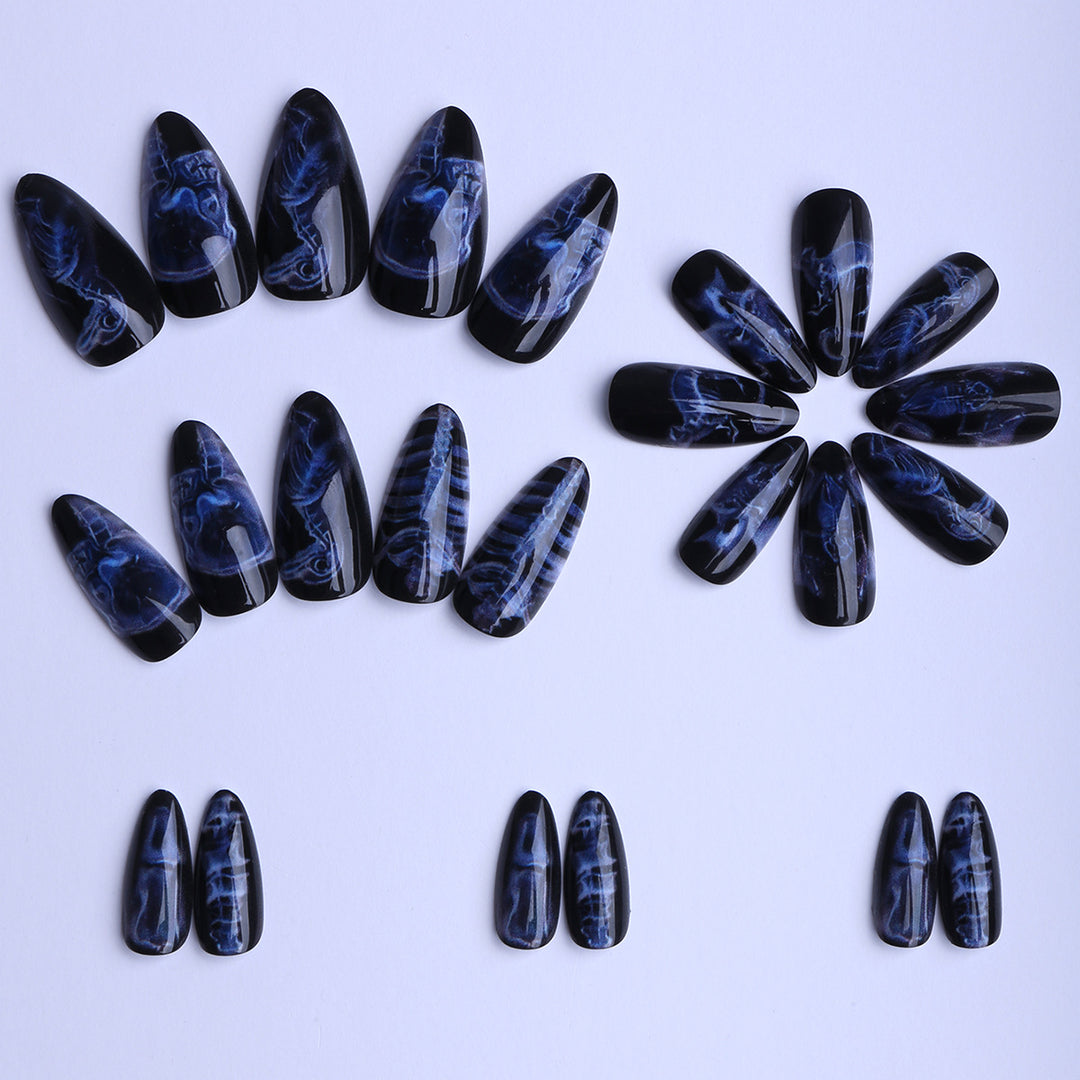 Artificial Fingernails with Modern Gothic Design Bowlift
