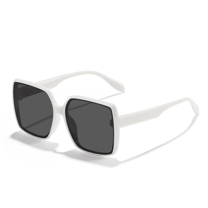 Women's oversized sunglasses with modern square frame and protective lenses Bowlift
