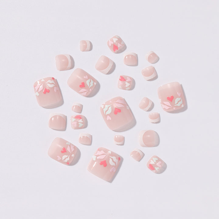 Nail art set with romantic heart and floral designs Bowlift