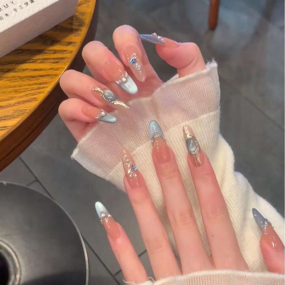Premium Decorative Press-On Nail Extensions Bowlift