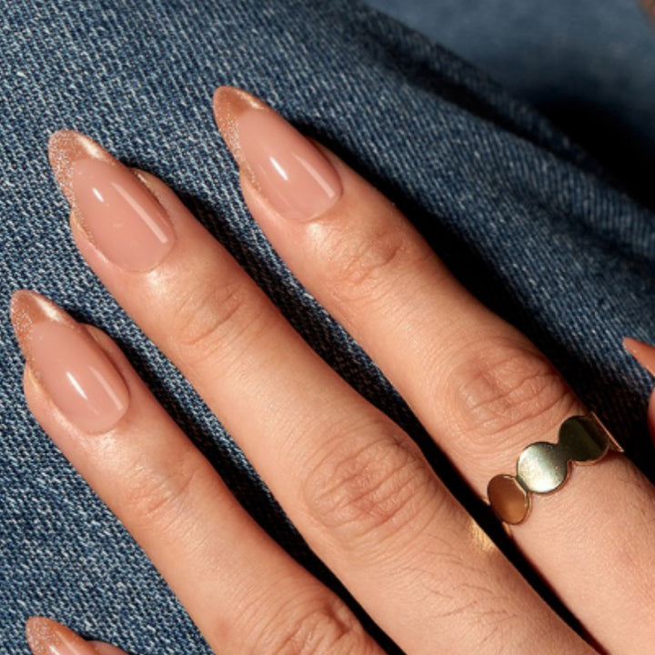 Elegant Almond-Shaped Press-On Nails Bowlift