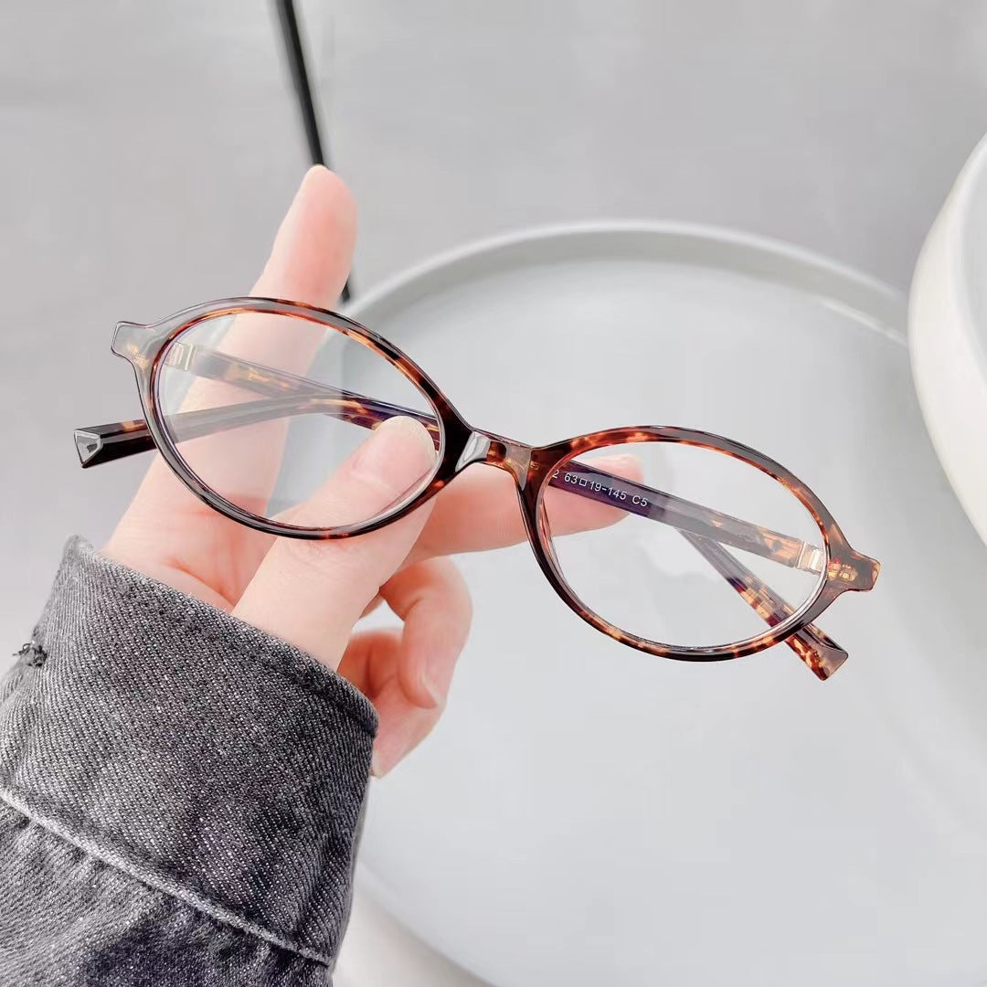 Ladies elegant cat-eye glasses Bowlift