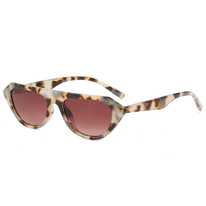 Women's fashionable sunglasses in an eye-catching style mix Bowlift