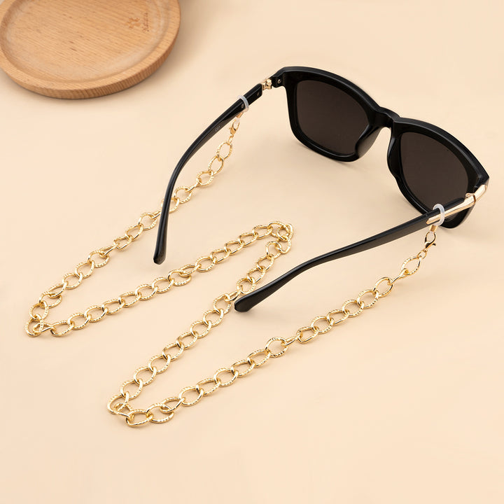 Contemporary Metal Eyewear Chain Bowlift