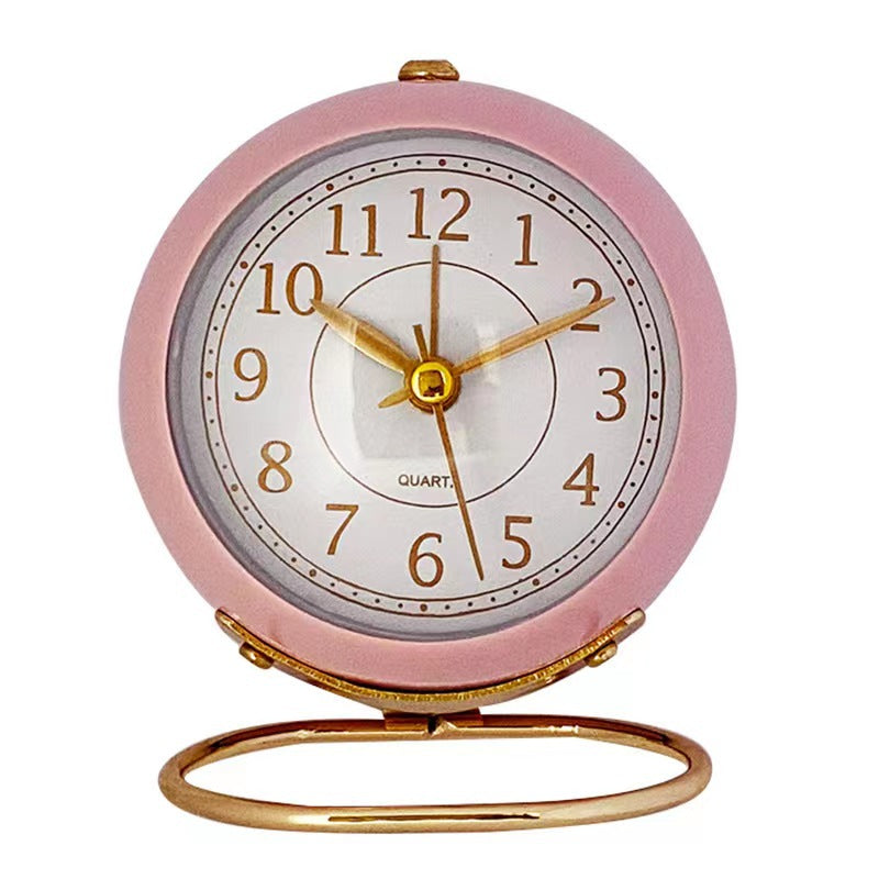Vintage Desk Clock in Elegant Retro Design Bowlift