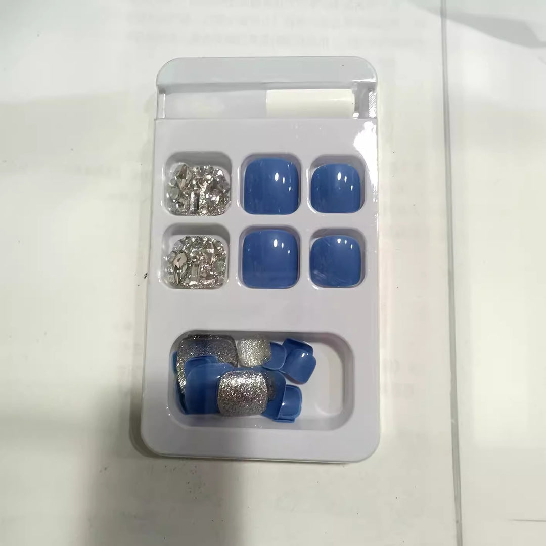 Decorative Press-On Nail Kit with Rhinestone Accents Bowlift