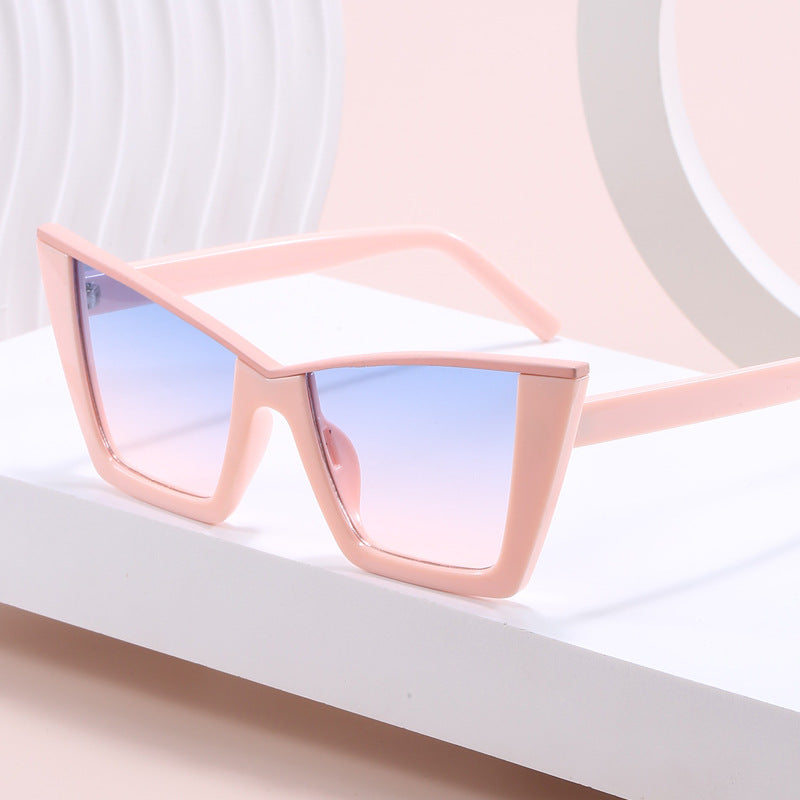 Ladies square sunglasses with golden details Bowlift