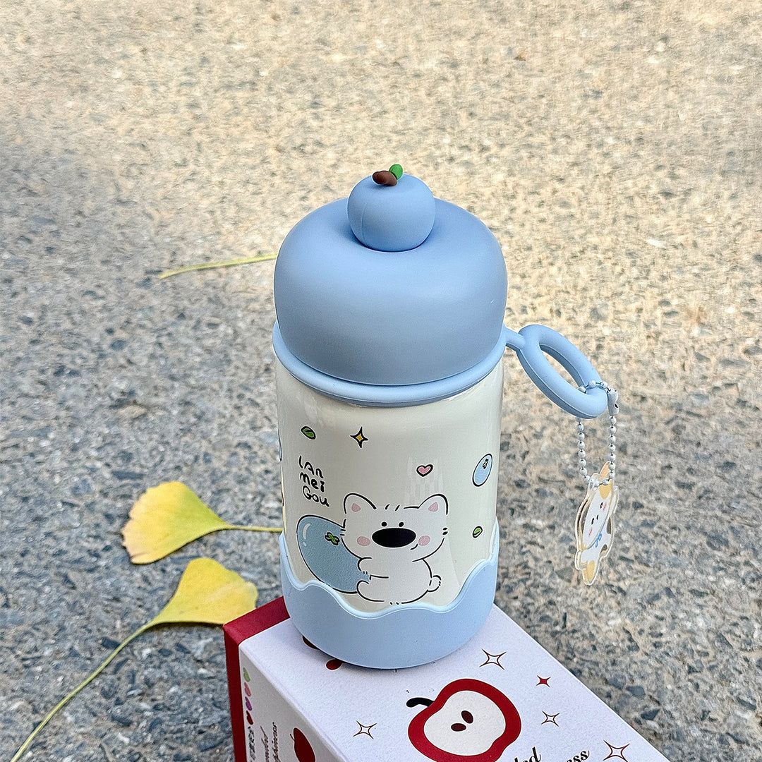 Women's water bottle with interactive fruit lid Bowlift