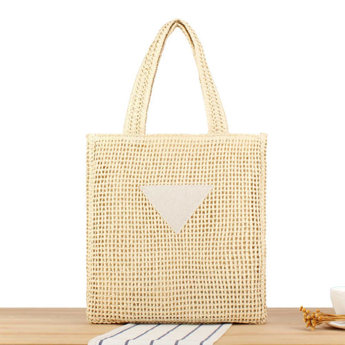 Handbag Made from Handcrafted Natural Material with Minimalist Aesthetic Bowlift