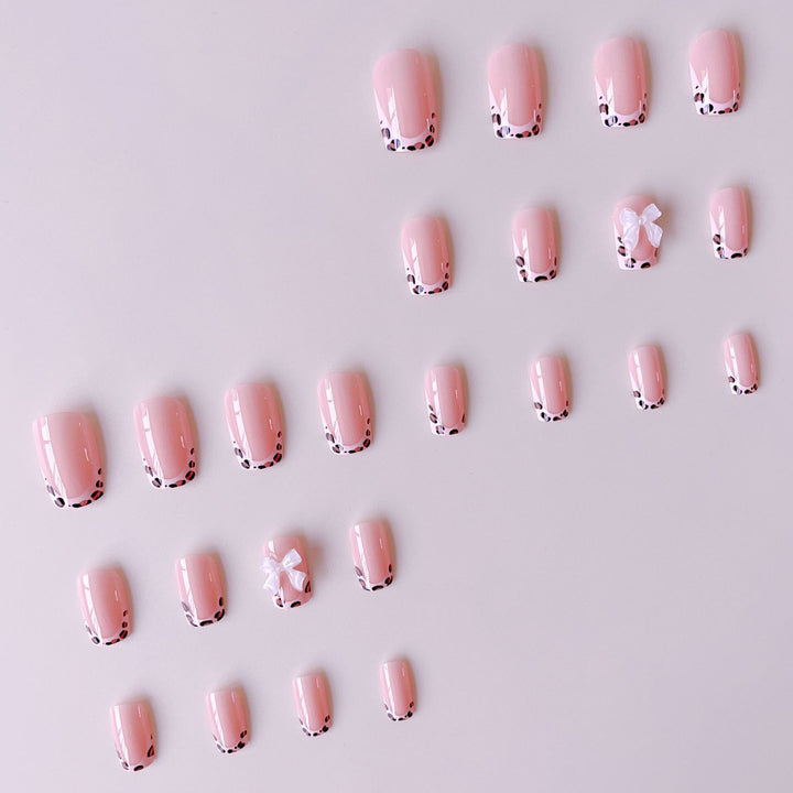 Nail art set with glamorous 3D flower decorations Bowlift