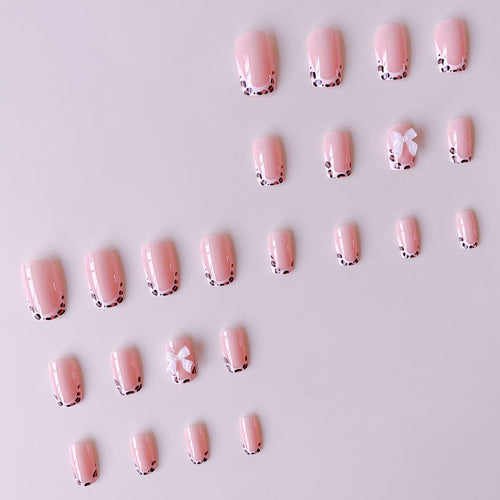 Nail art set with glamorous 3D flower decorations Bowlift