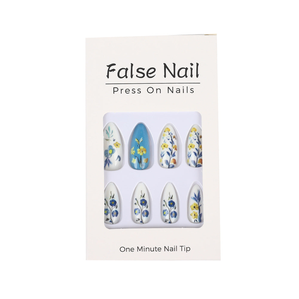 Artificial nails with floral patterns Bowlift