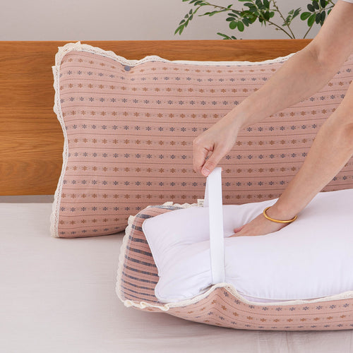 Ladies ergonomic pillow with removable cover Bowlift