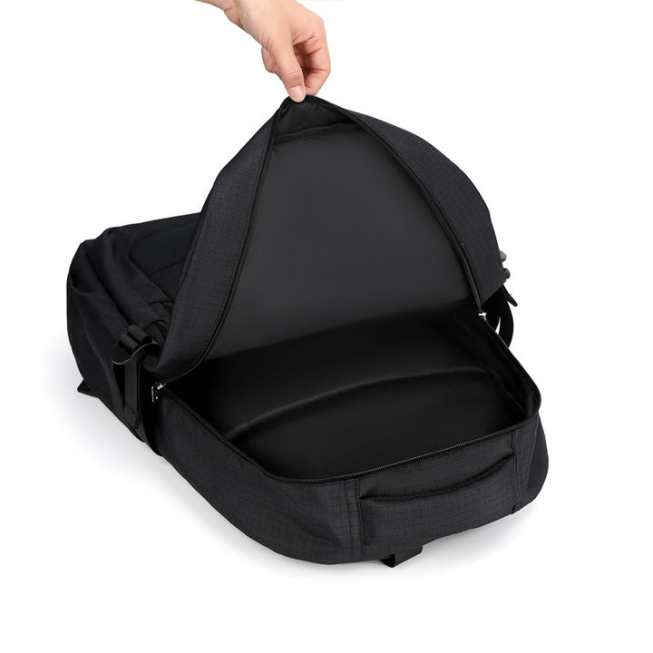 Everyday backpack with intelligent compartment system Bowlift