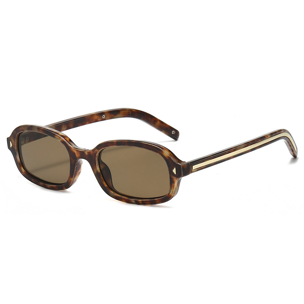 Retro-Inspired Rectangular Sunglasses Bowlift