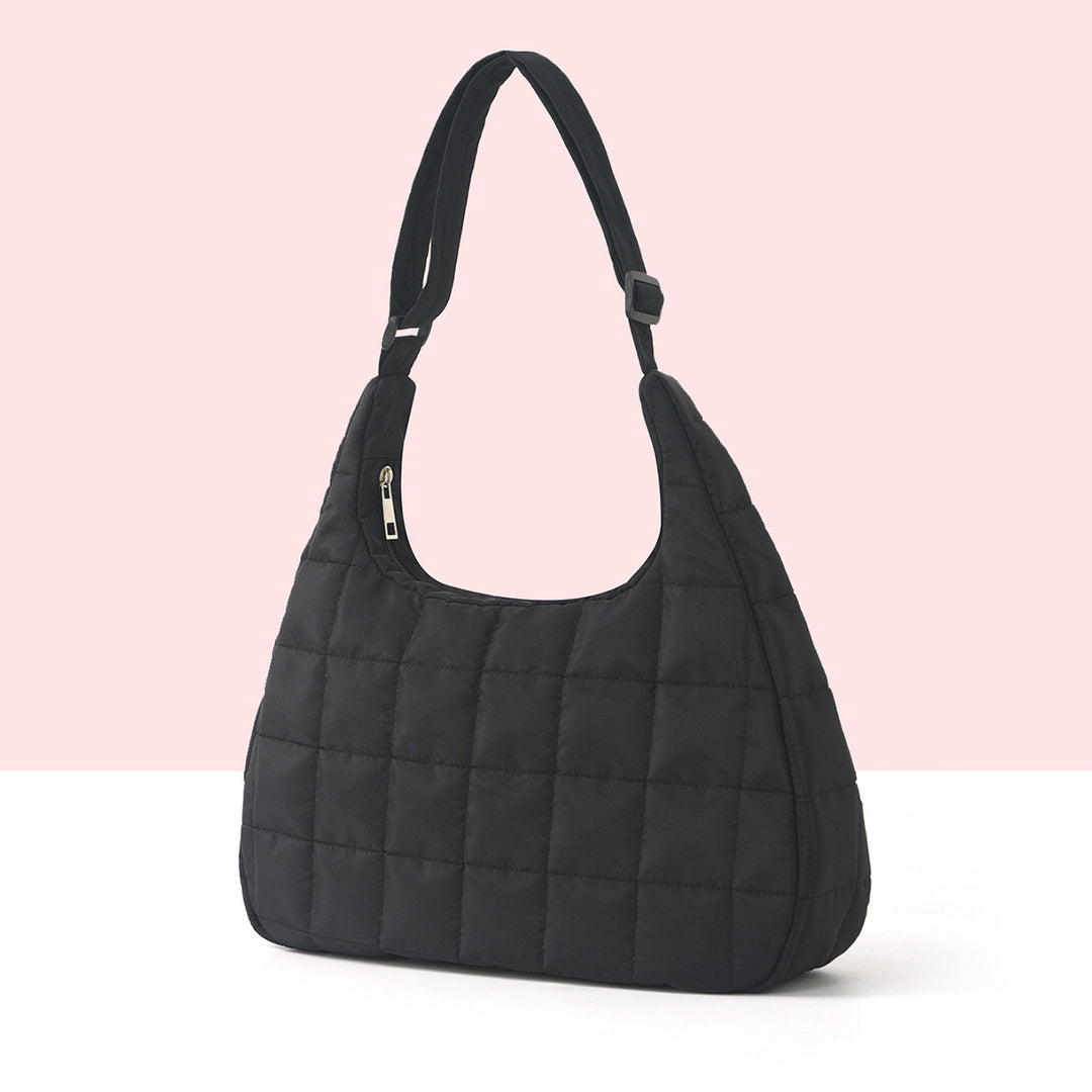 Fashionable and Padded Shoulder Bag Bowlift